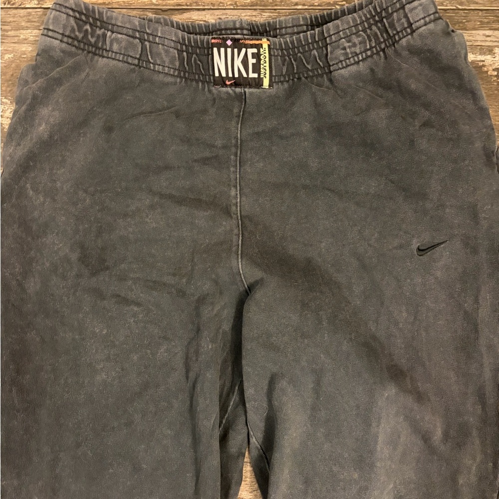 Nike retro Charcoal Jogger Pants - Picture 2 of 3